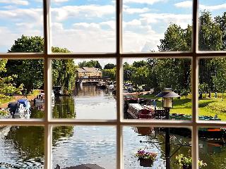 Riverside Inn fotoÄŸrafÄ±
