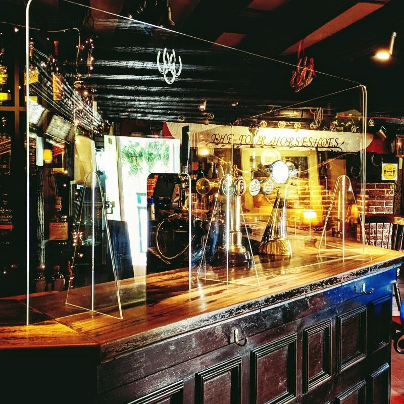 The Four Horseshoes - Bar