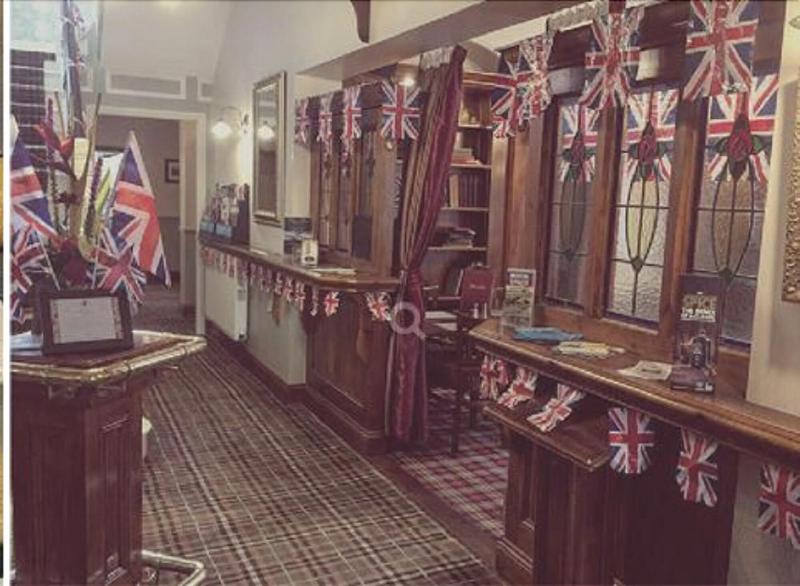 The Punchbowl Inn - Lobi