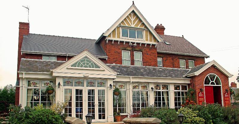 The Punchbowl Inn - Genel