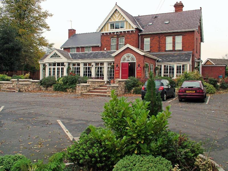 The Punchbowl Inn - Genel