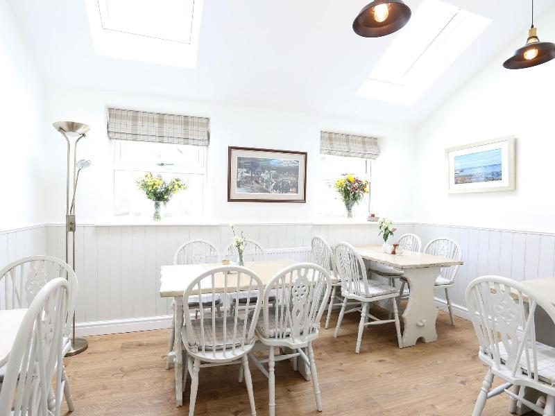 The Willow Restaurant & Cottages - Restoran