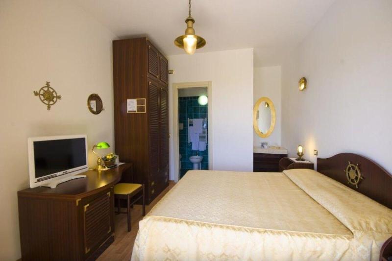 Hotel Le Cave - Oda