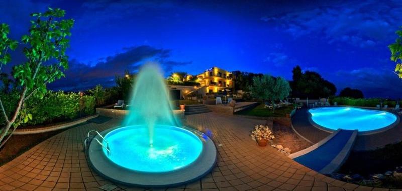 Hotel Le Cave - Havuz