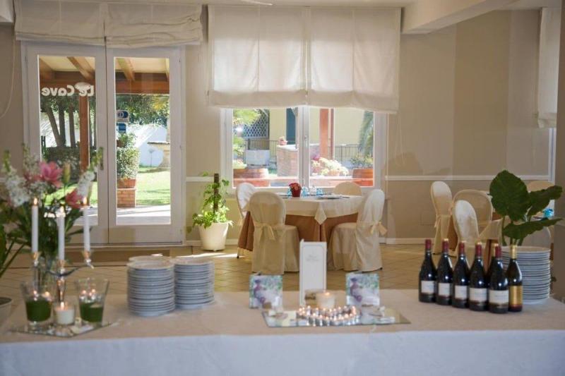 Hotel Le Cave - Restoran