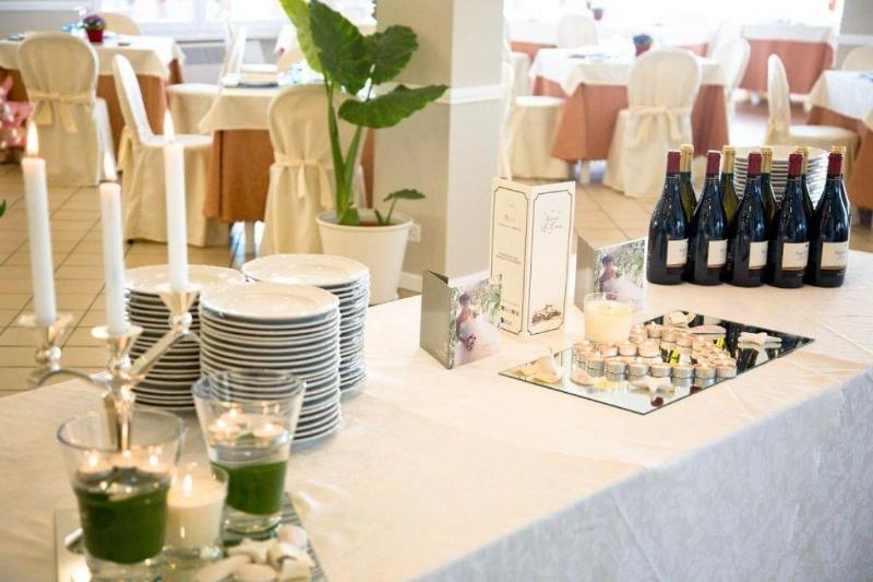 Hotel Le Cave - Restoran