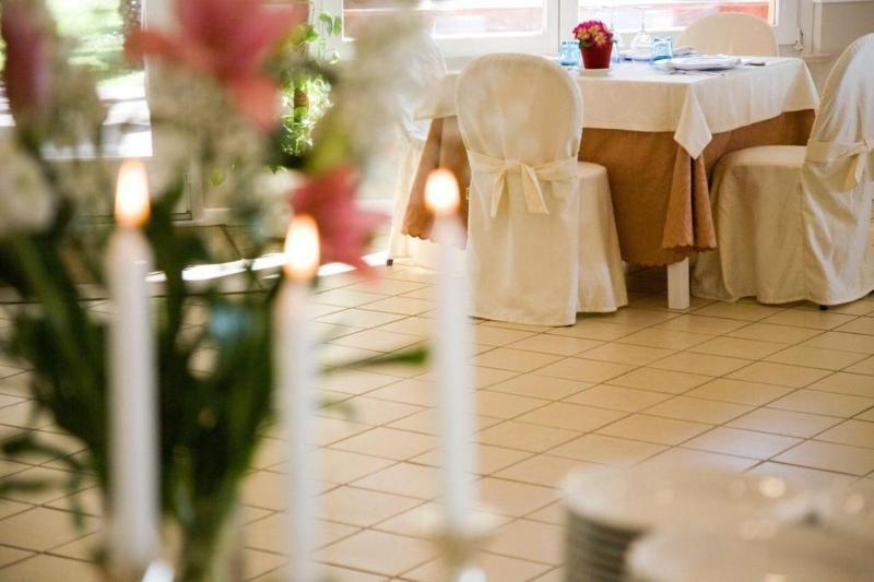 Hotel Le Cave - Restoran