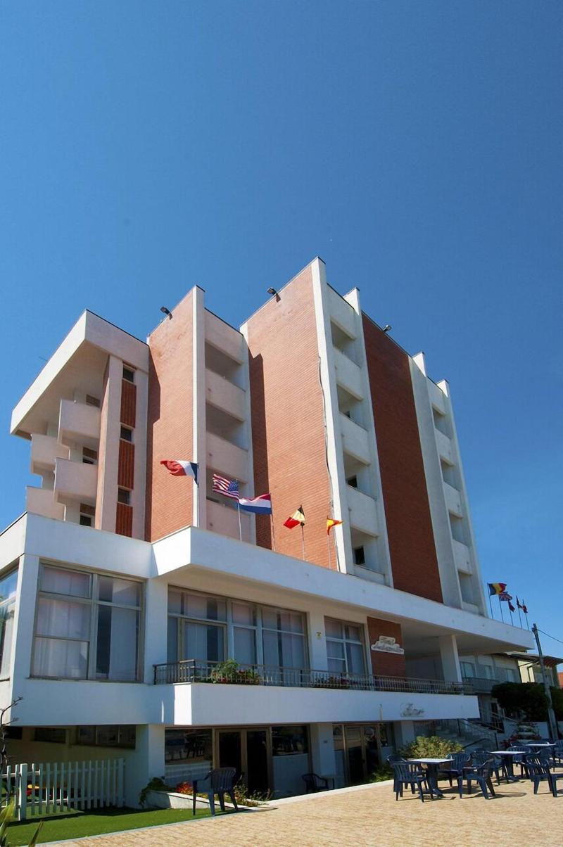 Hotel Ambassador - Genel