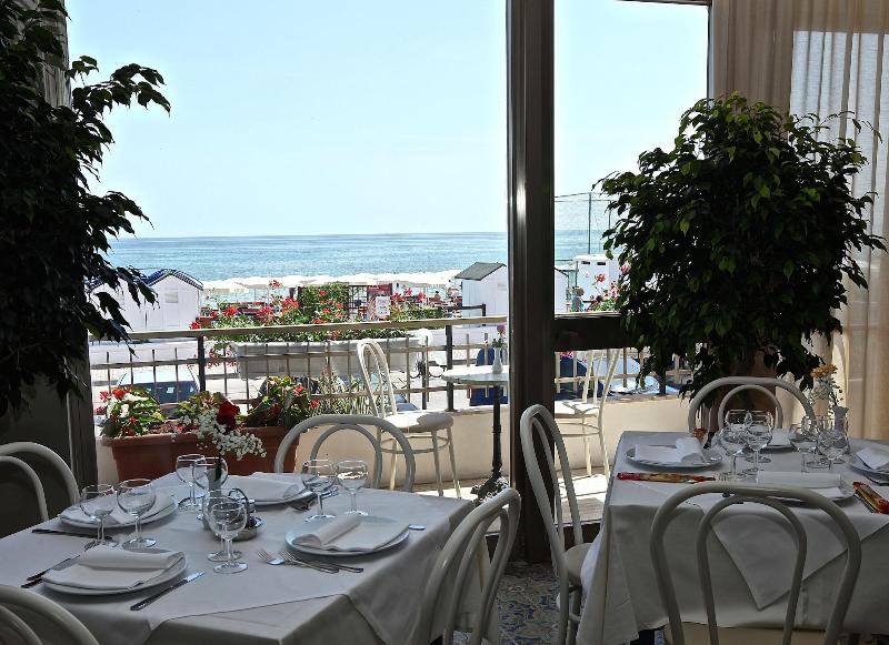 Hotel Ambassador - Restoran