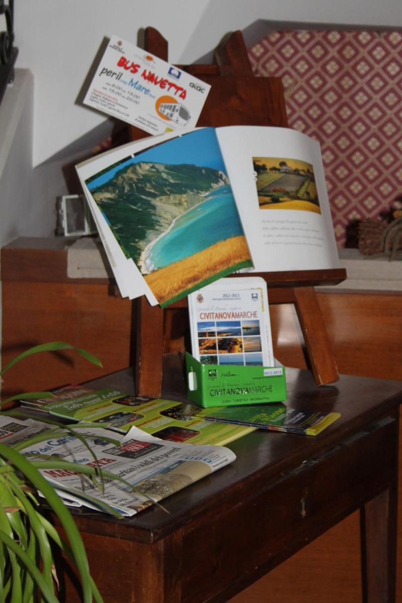 Hotel Girasole - Lobi