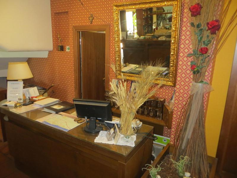Hotel Girasole - Lobi