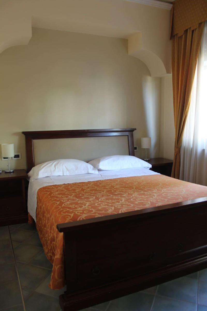 Hotel Girasole - Oda