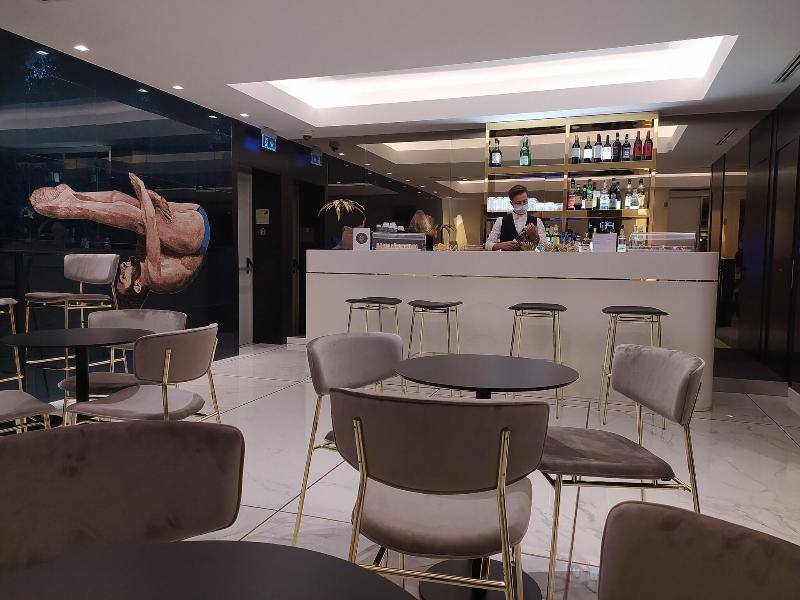 Ghibli Hotel - Bar