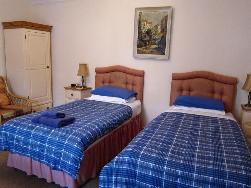 Black Swan Guest House - Oda