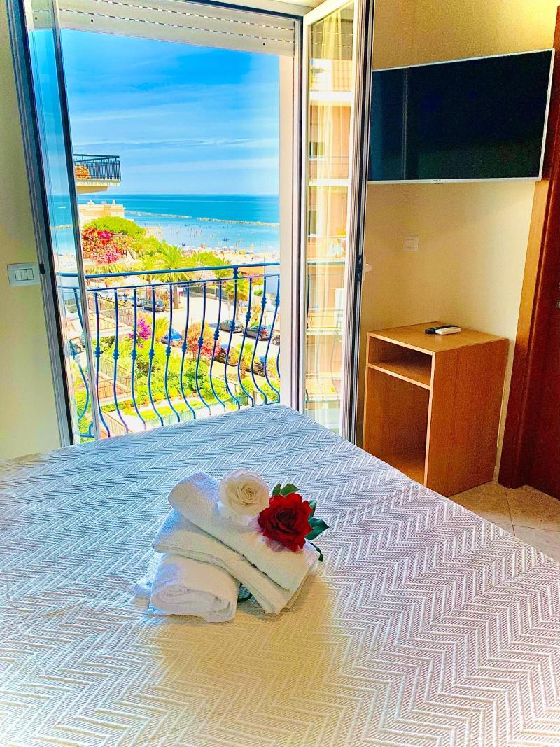 Hotel Ambassador - Oda