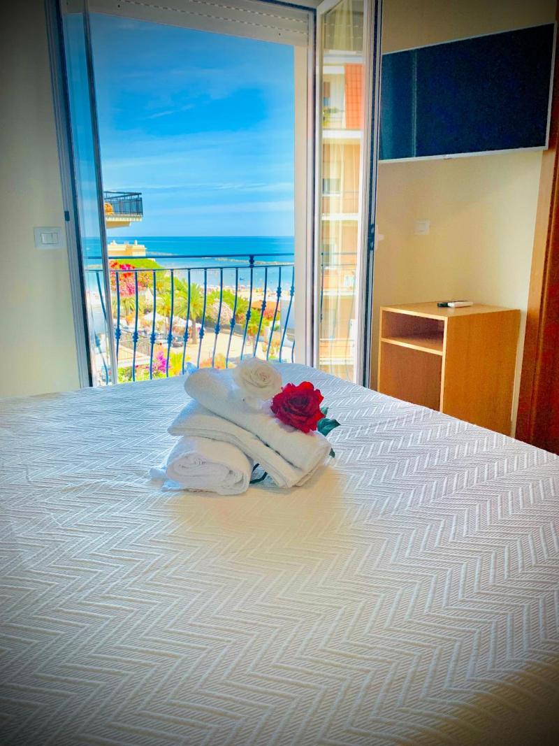 Hotel Ambassador - Oda