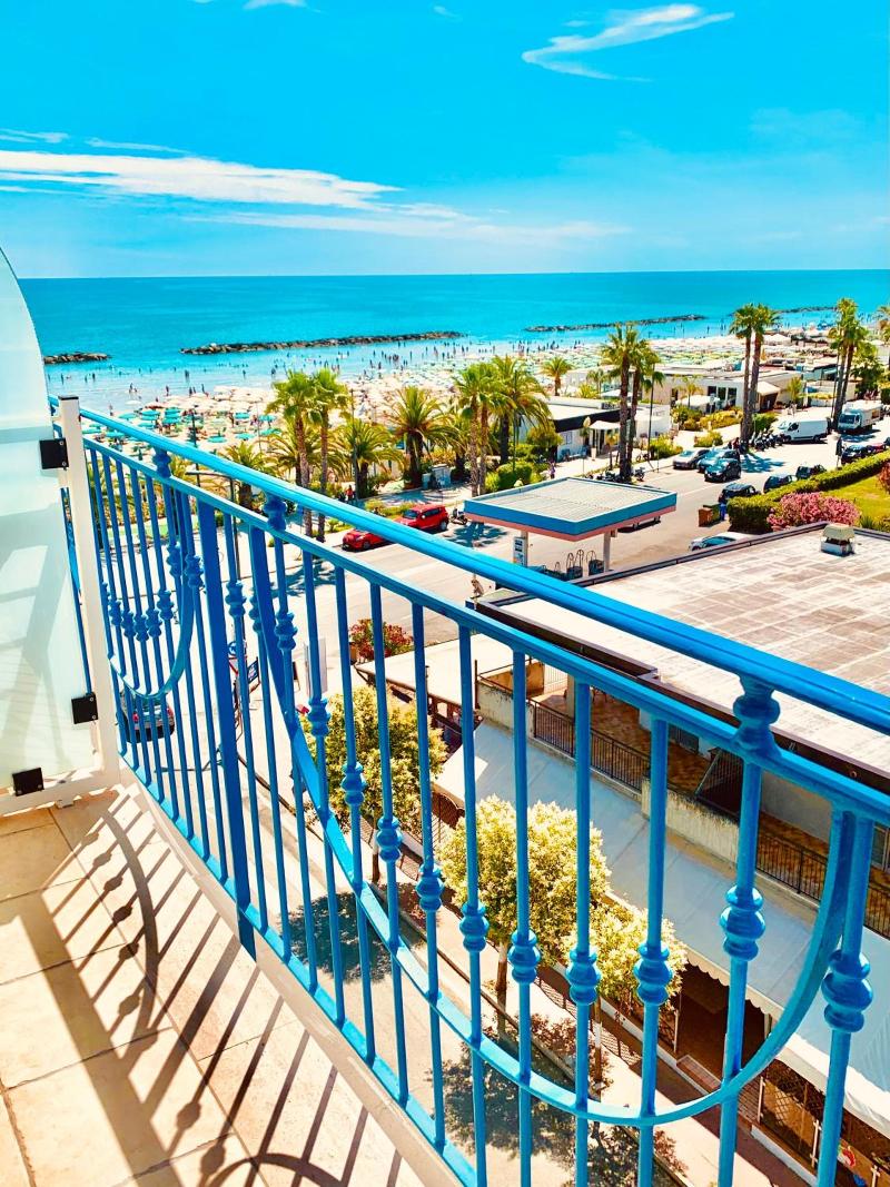 Hotel Ambassador - Oda