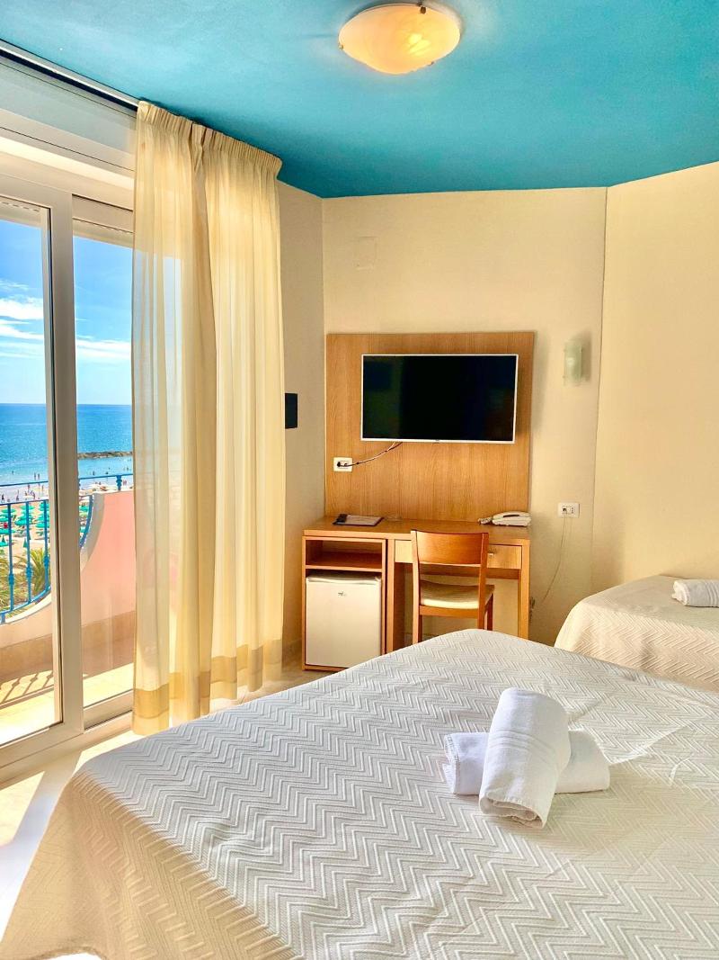 Hotel Ambassador - Oda