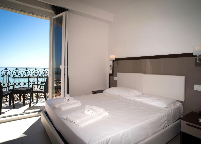 Baia Marina Hotel - Oda