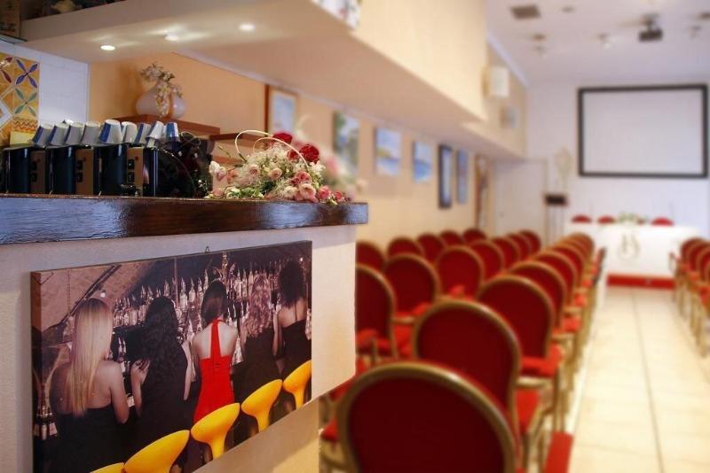 Hotel Serena - Toplantı