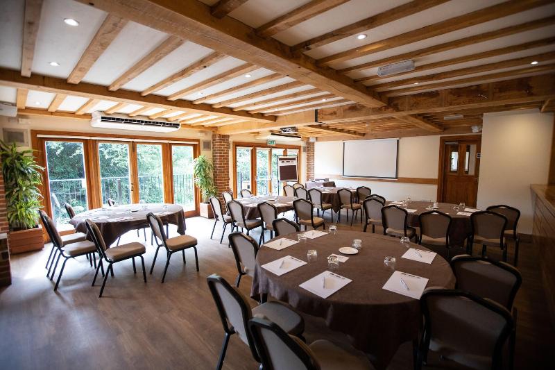 Tewin Bury Farm Hotel - Toplantı