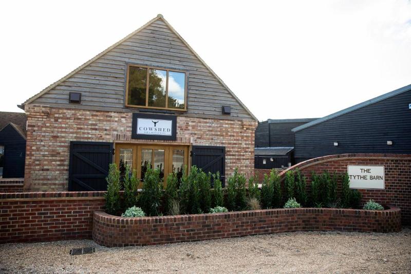 Tewin Bury Farm Hotel - Genel