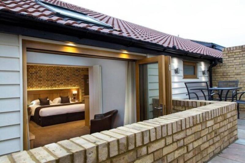 Tewin Bury Farm Hotel - Oda