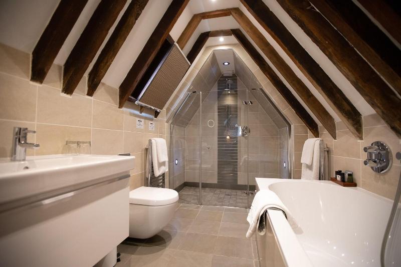Tewin Bury Farm Hotel - Oda