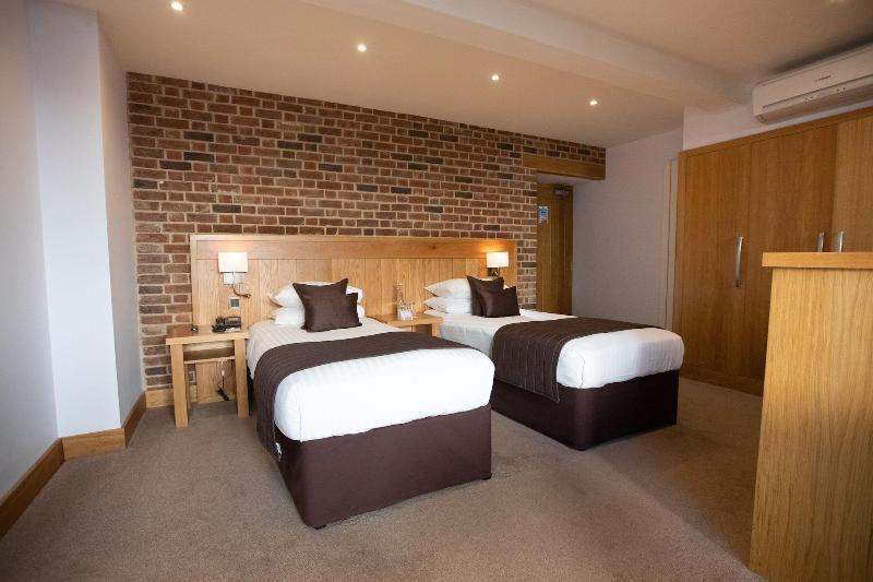 Tewin Bury Farm Hotel - Oda