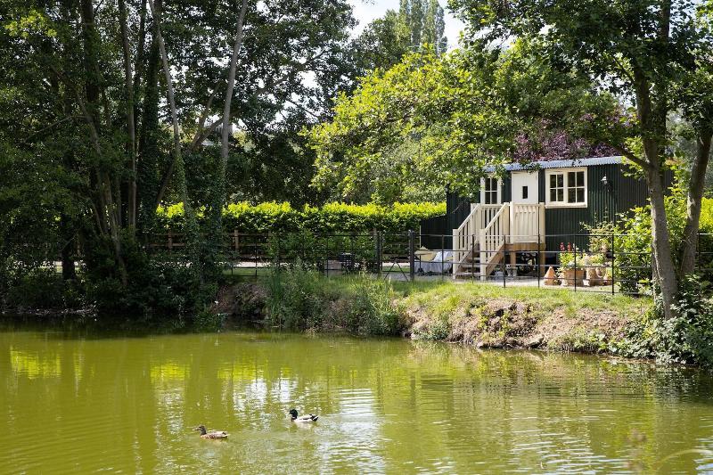 Tewin Bury Farm Hotel - Oda