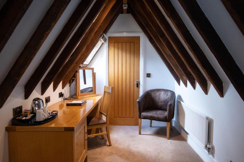 Tewin Bury Farm Hotel - Oda