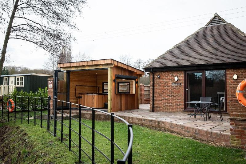 Tewin Bury Farm Hotel - Oda