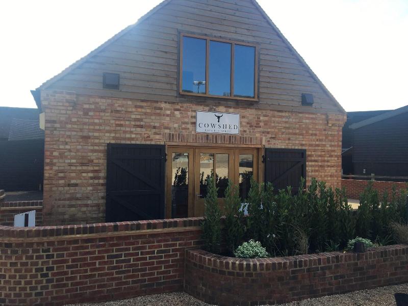 Tewin Bury Farm Hotel - Restoran