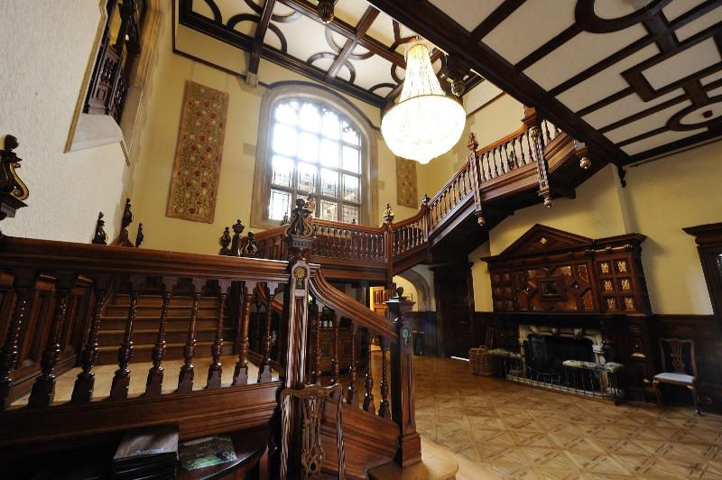 Pendley Manor - Lobi