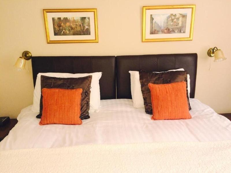 Inn For All Seasons Hotel - Oda