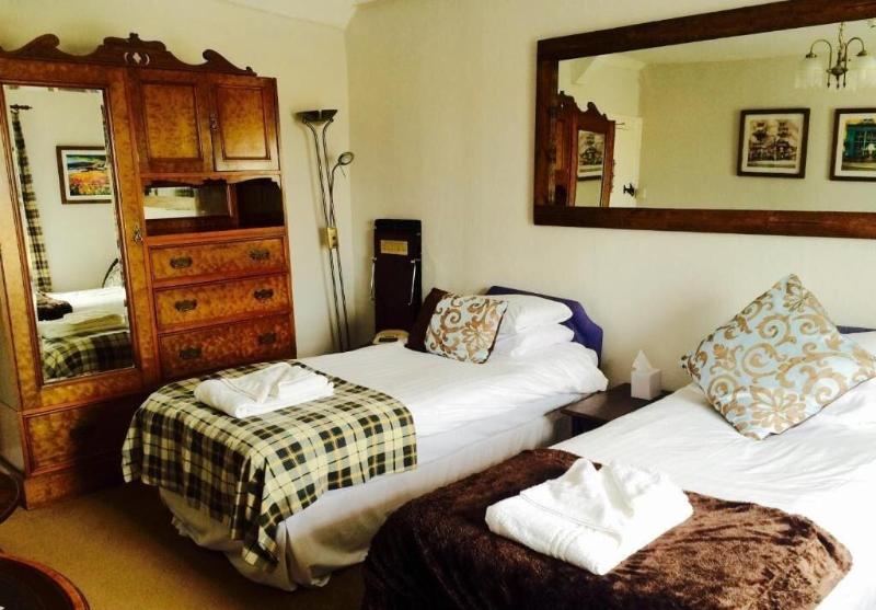 Inn For All Seasons Hotel - Oda