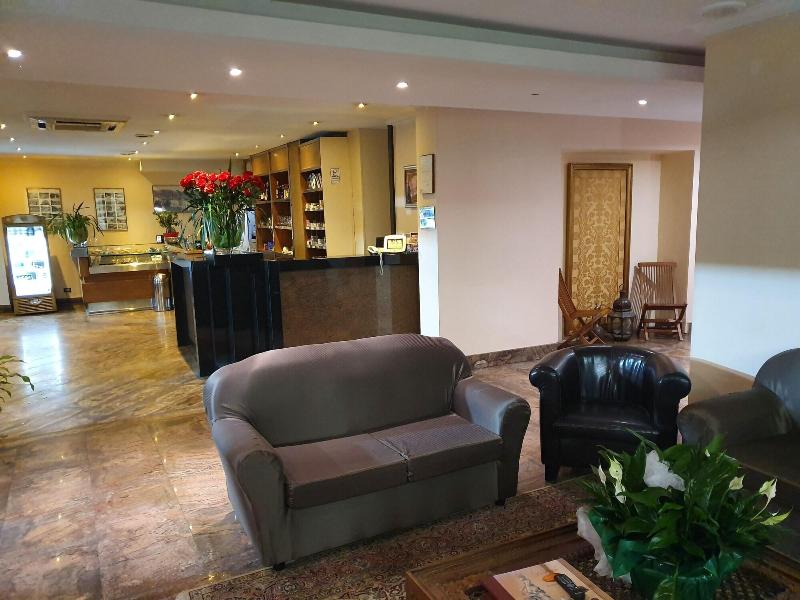 Hotel Ristorante La Campagnola - Lobi