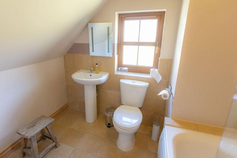 Redwood House Hotel - Oda