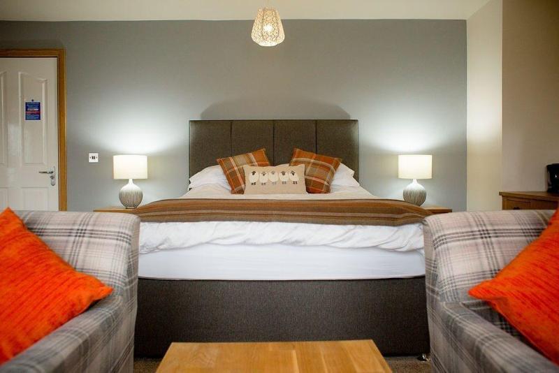Redwood House Hotel - Oda