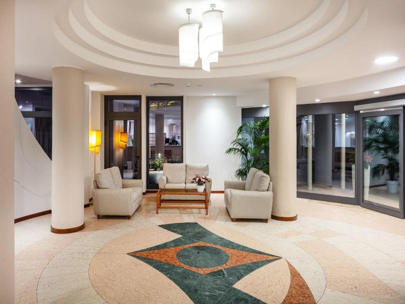 Hotel Carlo Felice - Lobi