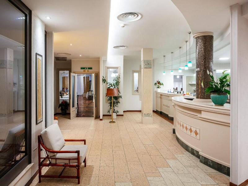Hotel Carlo Felice - Lobi