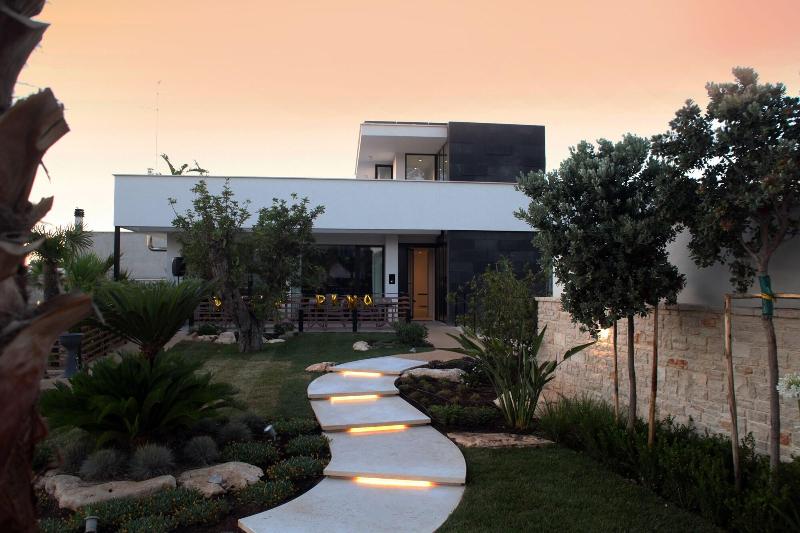 Villa Pina - Genel