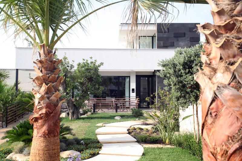 Villa Pina - Genel