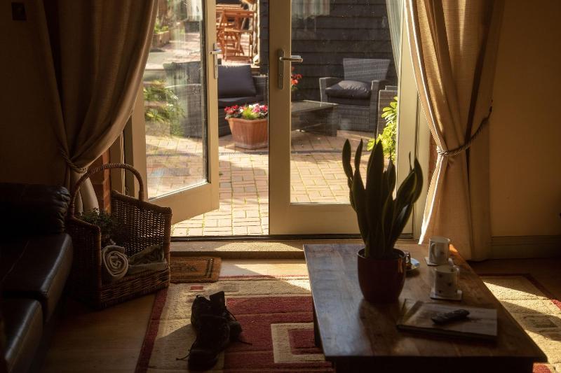 Norfolk Coast B&B Cottages and Camping - Oda
