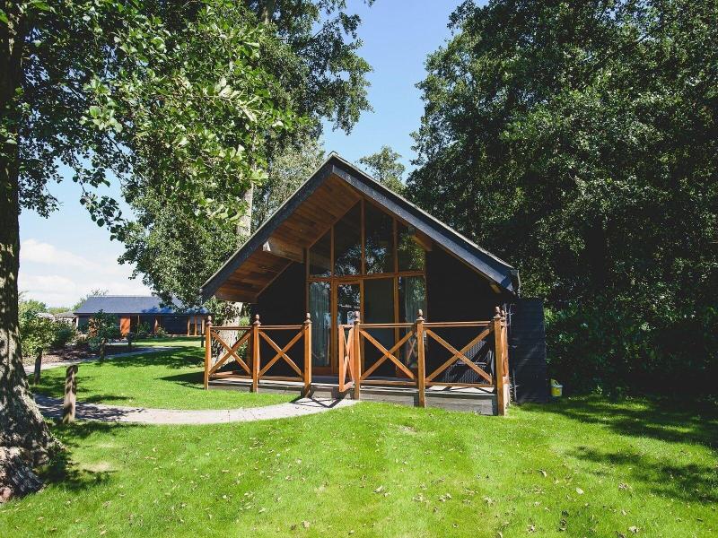The Boathouse - Genel