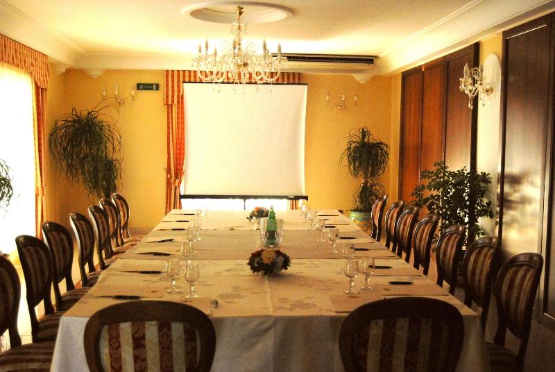 Hotel Ristorante Donato - Toplantı