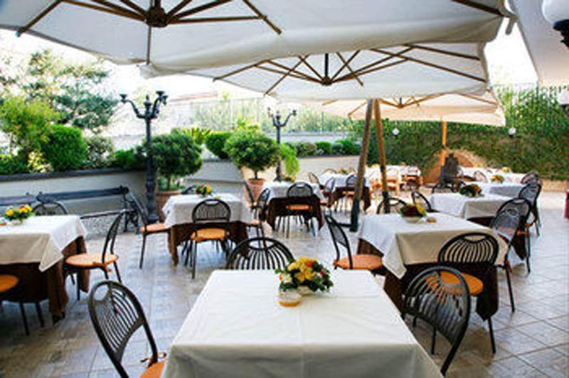 Hotel Ristorante Donato - Teras