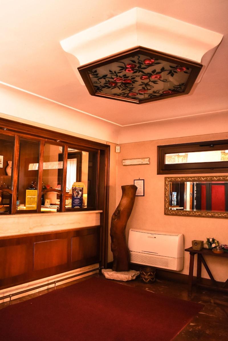 Hotel Miravalle - Lobi