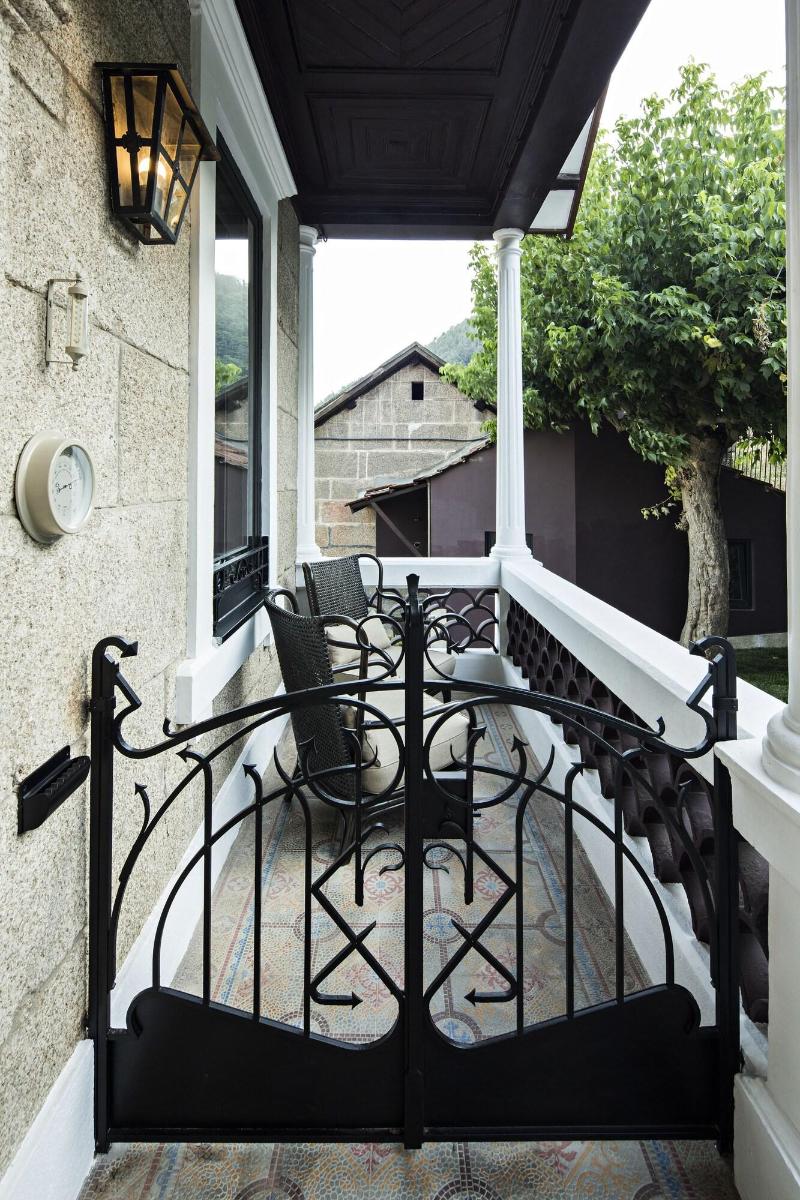 Quinta de S. Bernardo Winery & Farmhouse - Oda