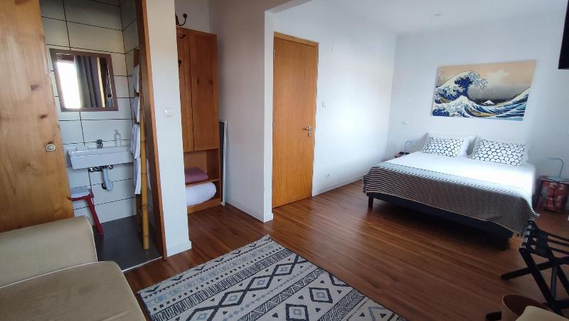 Porto Pim Guest House - Oda